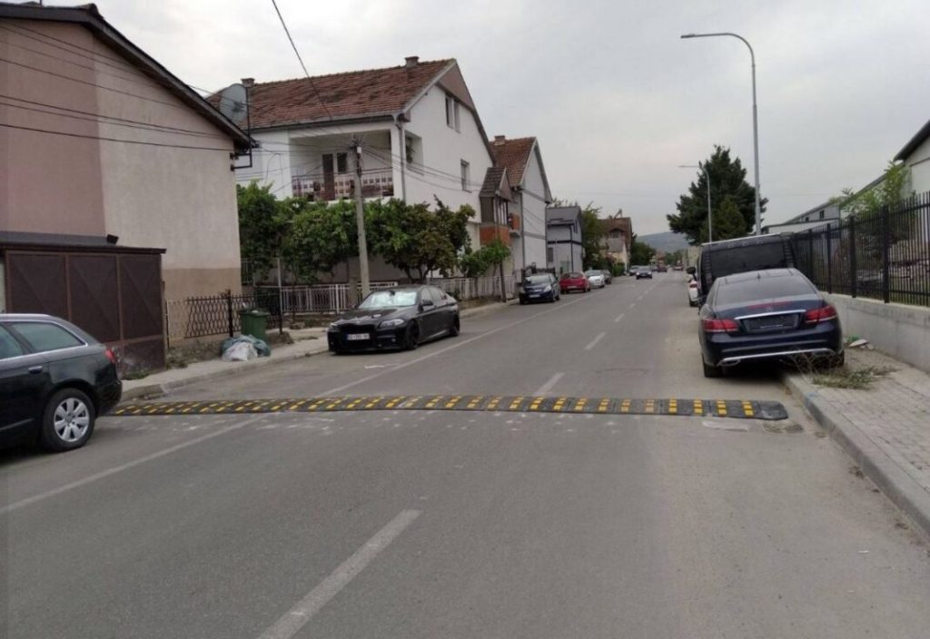 Лежечки полицајци на „Радушка“ во Ѓорче Петров, камери на црните точки