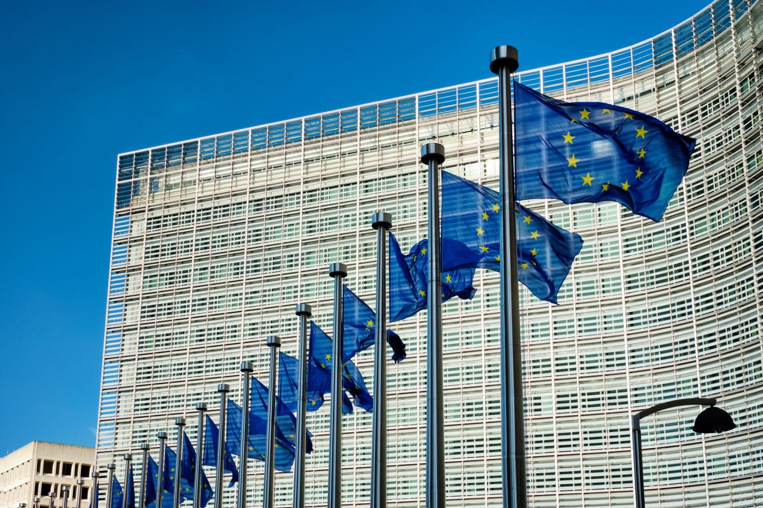 ЕУ ќе ја помага Украина, но не од замрзнатите руски пари