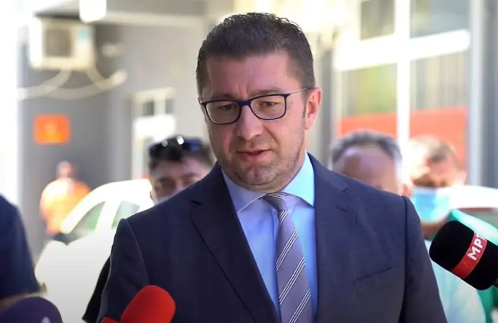 Мицкоски: Опозицијата нека внимава кога бара предвремени избори, оти може и да им се оствари желбата