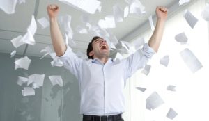 3 хороскопски знаци на кои животот им станува многу полесен од 30 април