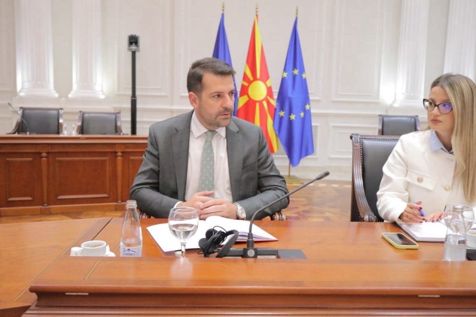 Томовски бара СДСМ да му се извинат, во моментов немал никаква приватна компанија