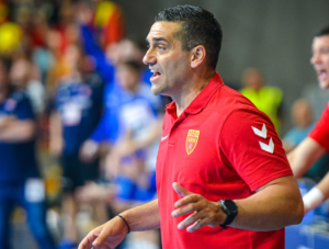 Лазаров: Мора да бидеме сериозни без разлика со кого играме