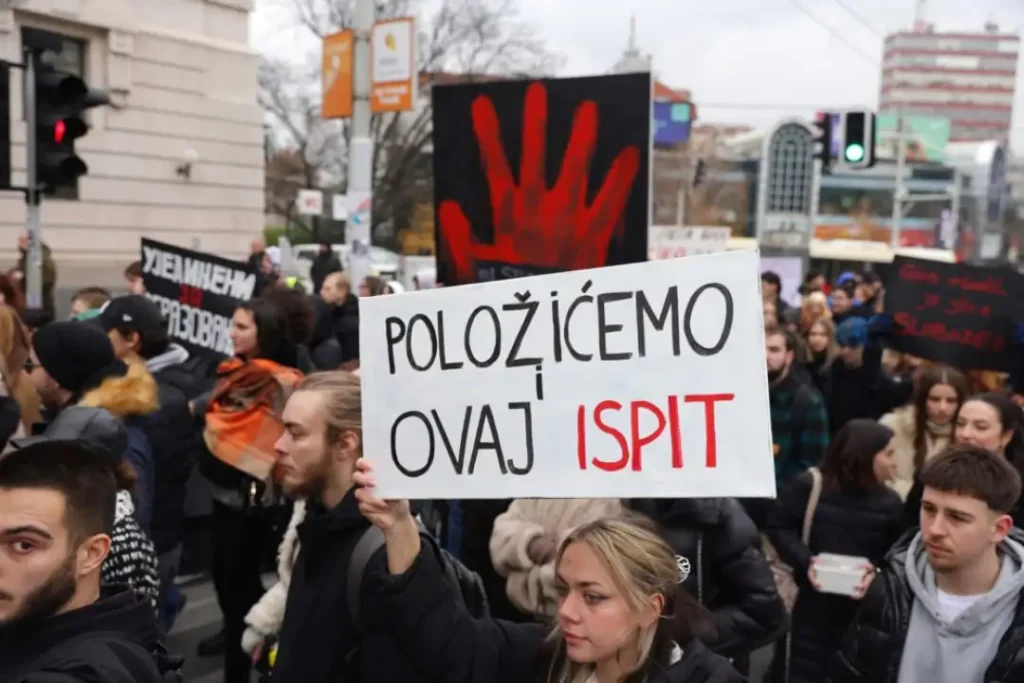 В недела српските студенти ќе протестираат за распишување избори