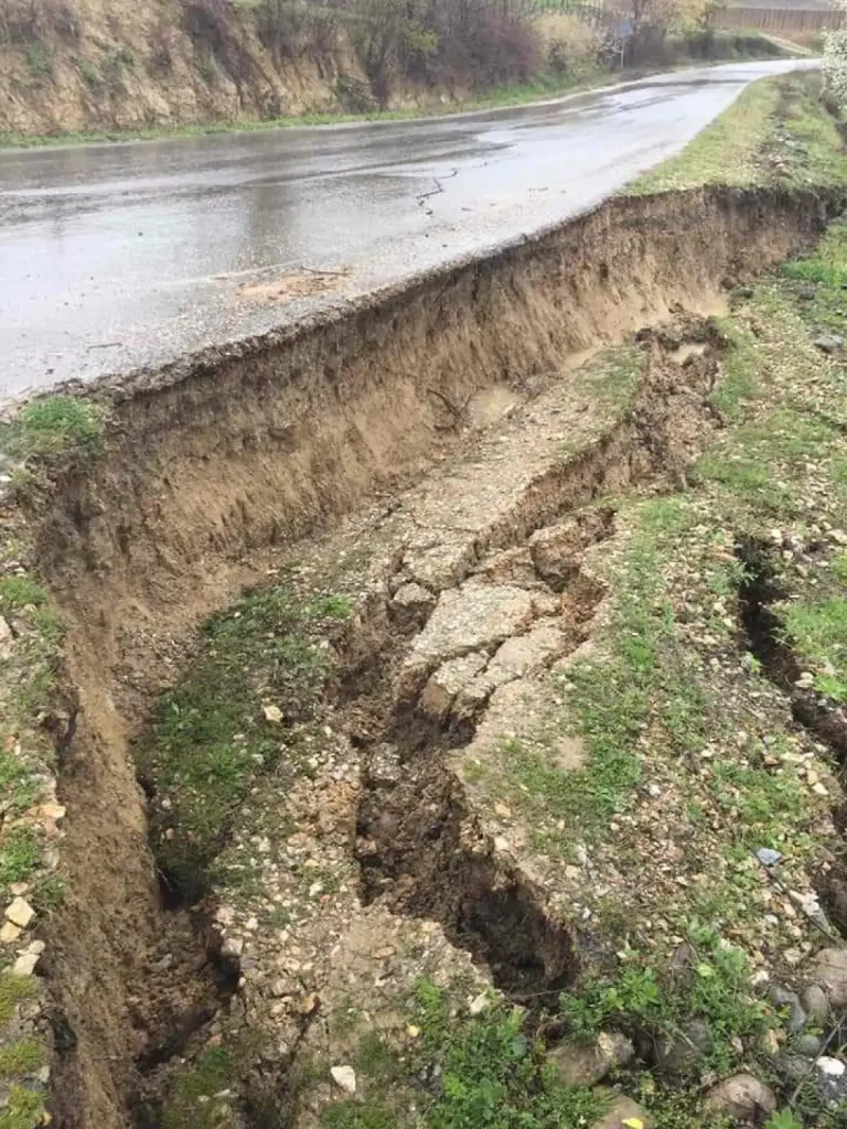 Фали сериозност околу решавањето на проблемот со свлечиштата на Водно