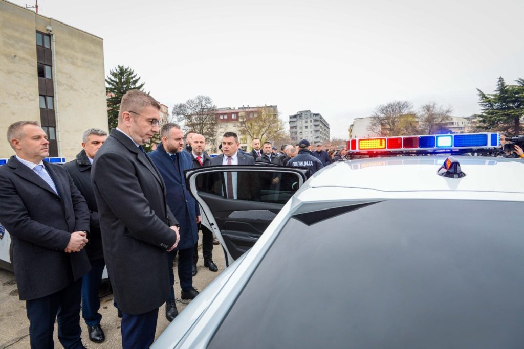 Ова е прва ваква набавка по повеќе од 15, возила се целосно опремени со најсовремена технологија, кажа Тошковски