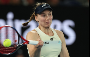 Рибакина ја победи Сабаленка и го освои трофејот во Мелбурн