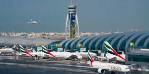 Дубаи ги затвори аеродромите, во Абу Даби остатоци од проектил усмртиле едно лице