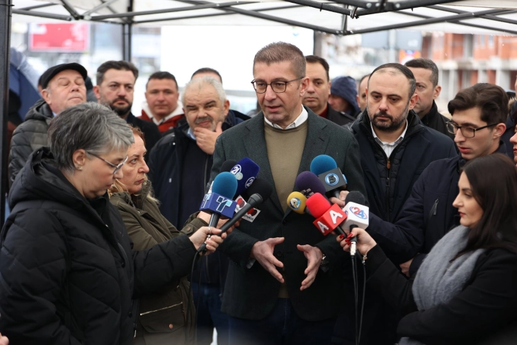 Со новите 40 камиони за „Комунална хигиена“ ќе се подобри состојбата со хигиената во Скопје, кажа Мицкоски