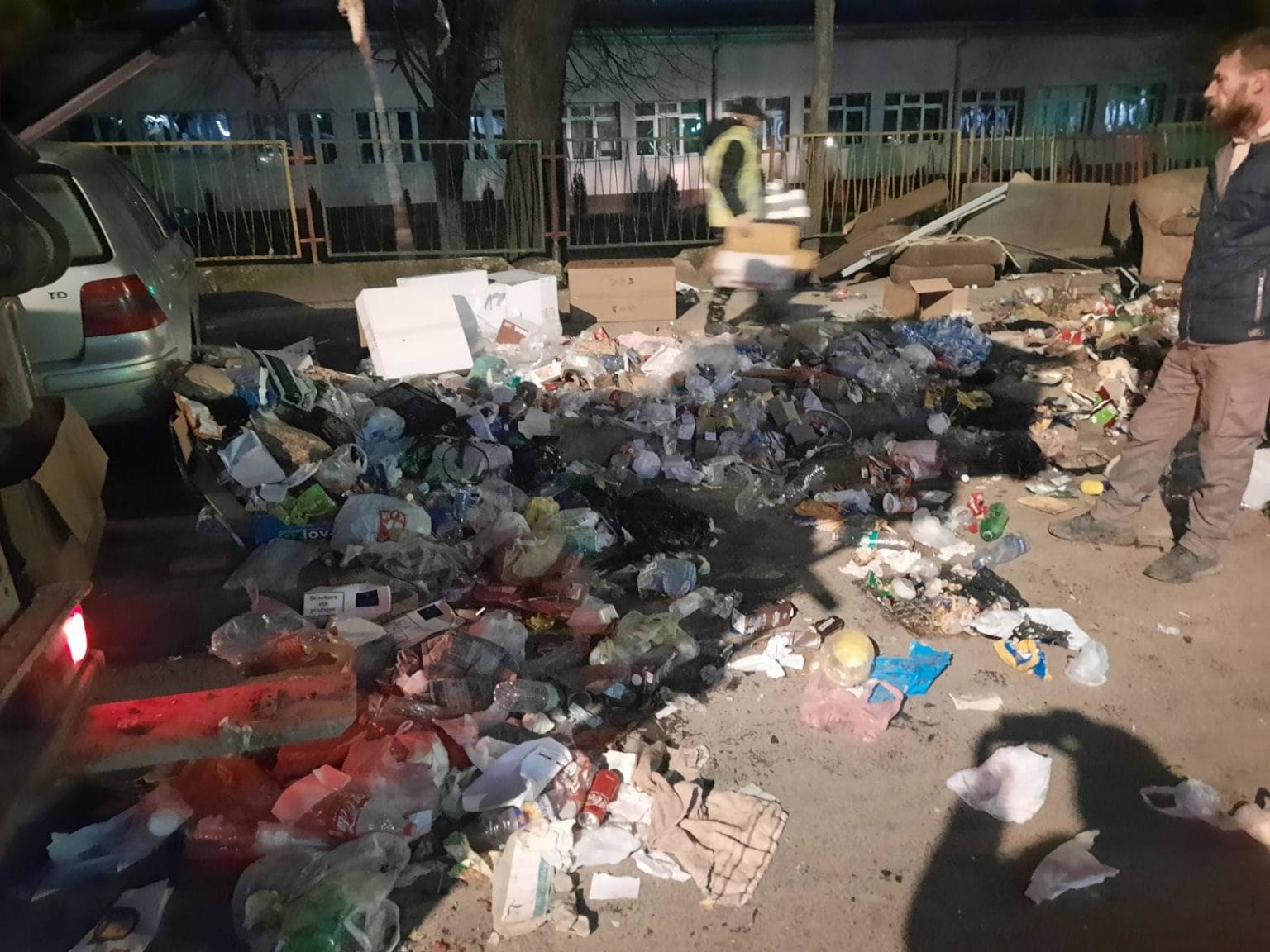 Месецов „Комунална хигиена“ подигнала над 1.200 кубни метри отпад од диви депонии, најмногу од општина Карпош