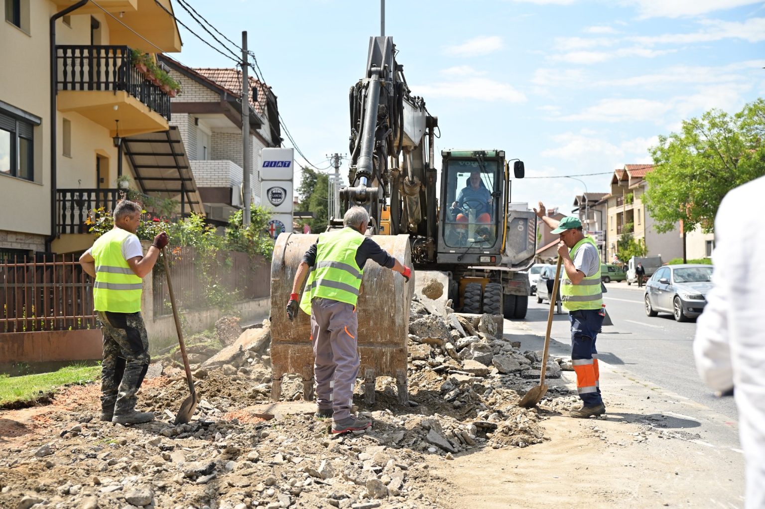 Целосна реконструкција на пешачките патеки и нови зелени коридори во Скопје