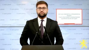 Манасиевски: Филипче и СДСМ живеат во илузорна вистина за Вучиќ и Србија