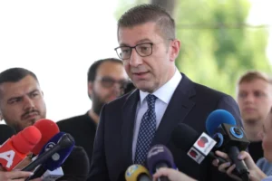 Мицкоски: Ако талогот стане елита, вистинската елита ќе си замине од државата