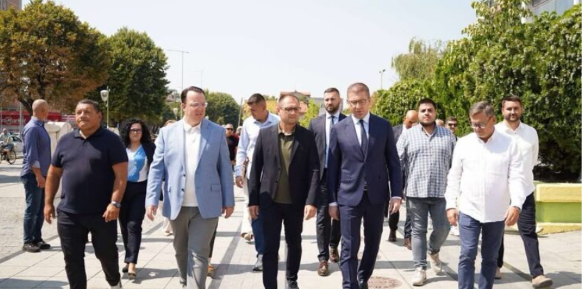 Прилеп е во сериозен инвестициски циклус, над 12 милиони евра за проекти во градот, кажа Проданоски