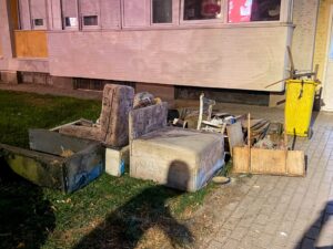 Си фрлил стар мебел пред зграда во Кисела Вода, Ѓорѓиевски најави санкции