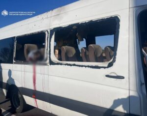 Петмина загинати откако руски дрон погодил минибус во Украина
