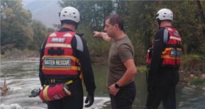 ДЗС и полицијата со интензивна потрага по исчезнато лице кај Вардар во Гостивар