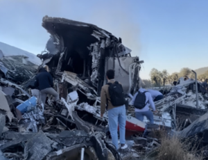 Трагедија во Шпанија: Најмалку 64 загинати и 80 повредени во судир на два брзи воза