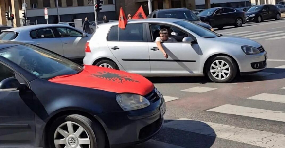 Полицијата го расчисти случајот со автомобилот што предизвика хаос на скопската крстосница